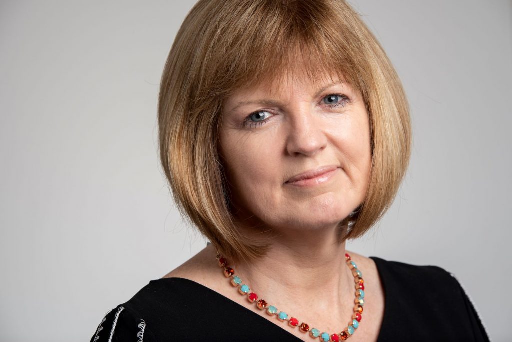 Elisabeth Findlay - judge of Doyles 2026